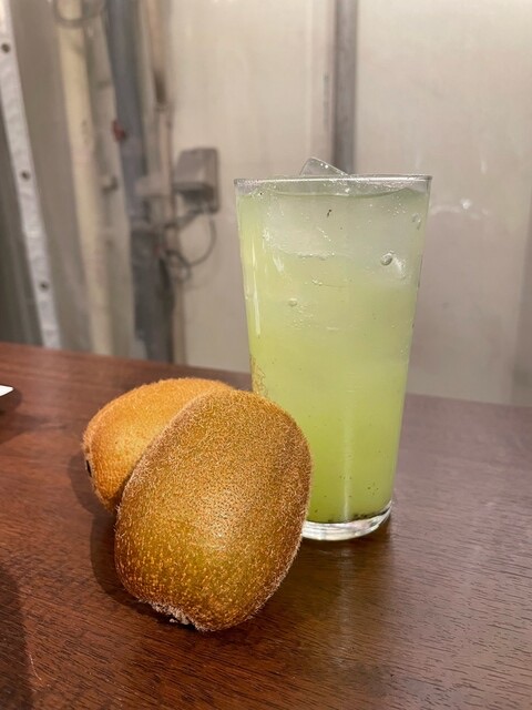 つぶつぶキウイサワー
