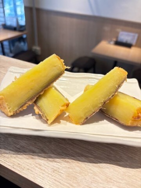 二時間弱火で揚げたさつまいも 2ケ