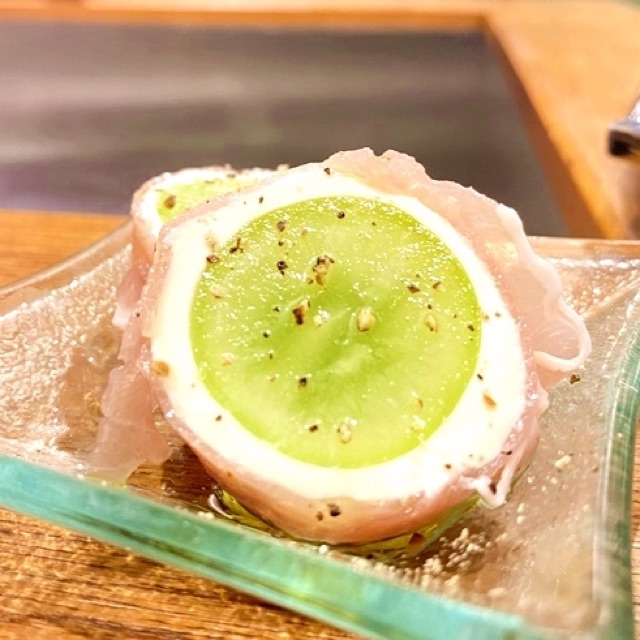 マスカット&チーズの生ハム包み