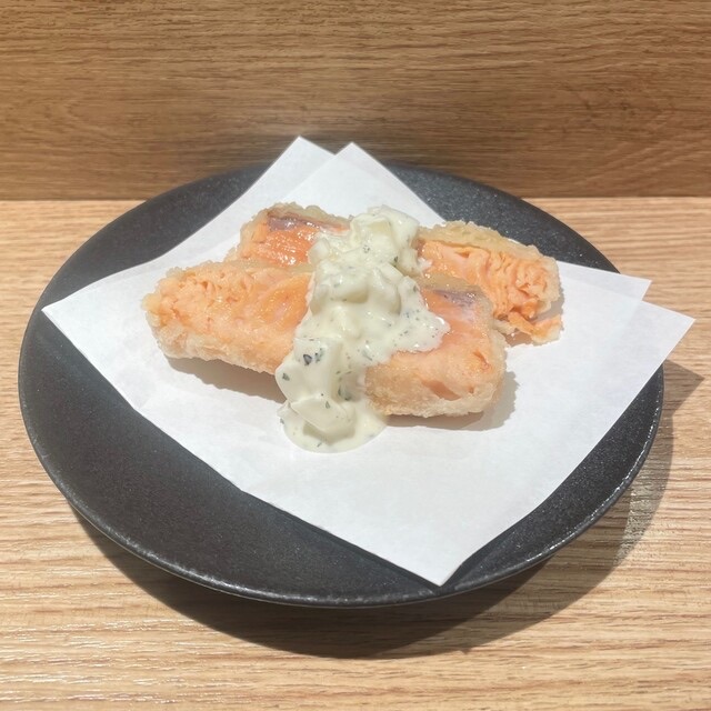 사몬 타루타루 (연어 타르타르)